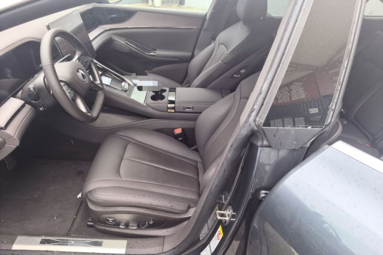 Used Denza Z9 2024 1100 km Four-Wheel Drive Max Version Left Front Seat