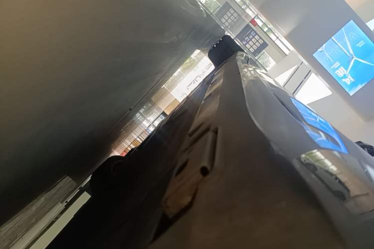 Used Denza Z9 2024 1100 km Four-Wheel Drive Max Version Left Side Sill