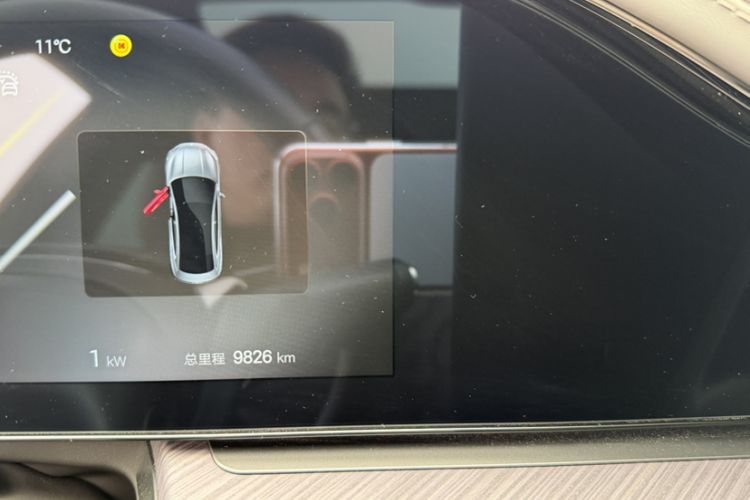Used Denza Z9 2024 1100 km All-Wheel-Drive Ultra Version Odometer Close Up