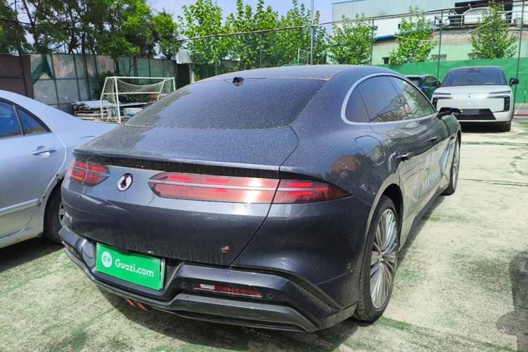 Used Denza Z9 2024 1100 km All-Wheel-Drive Ultra Version Rear Right 45 Deg