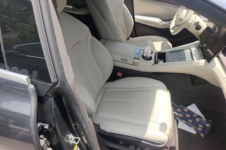 Used Denza Z9 2024 1100 km Four-Wheel Drive Max Version Right Front Seat