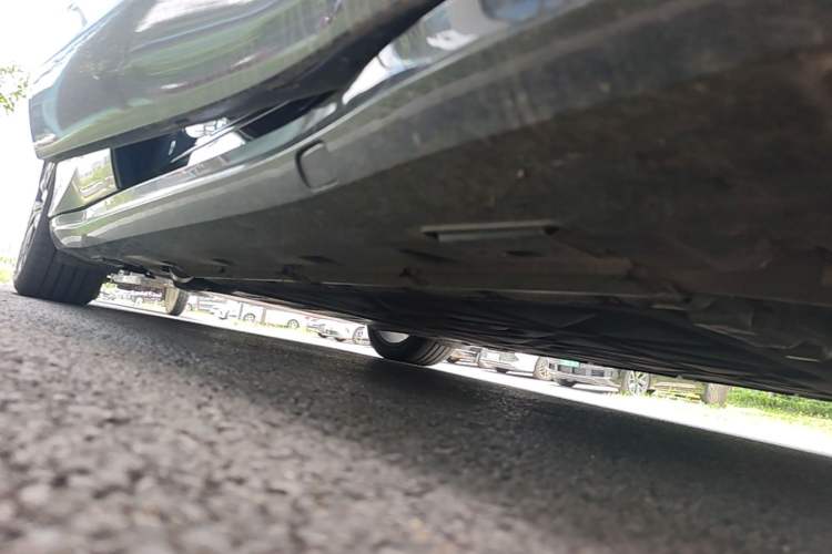 Used Denza Z9 2024 1100 km Four-Wheel Drive Max Version Right Side Sill