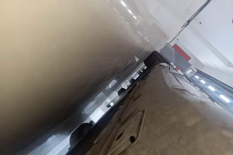 Used Denza Z9 2024 1100 km Four-Wheel Drive Max Version Right Side Sill