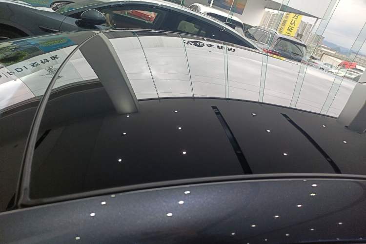 Used Denza Z9 2024 1100 km All-Wheel-Drive Ultra Version Roof