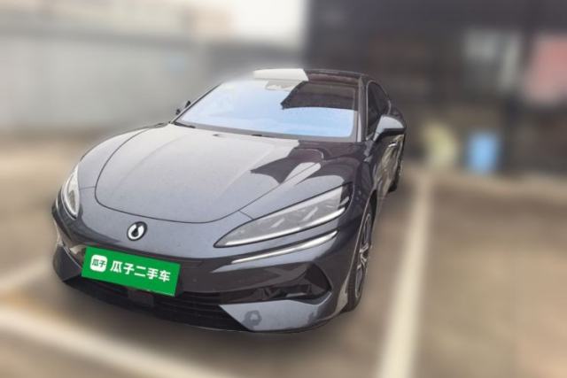 Used Denza Z9 2024 1100 km Four-Wheel Drive Max Version