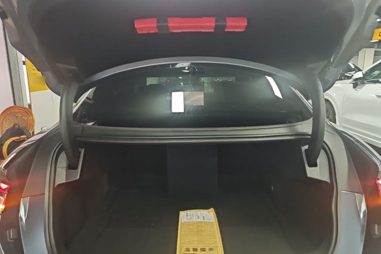 Used Denza Z9 2024 1100 km Four-Wheel Drive Max Version Trunk