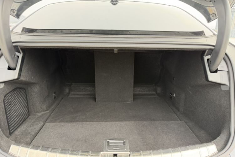 Used Denza Z9 2024 1100 km All-Wheel-Drive Ultra Version Trunk