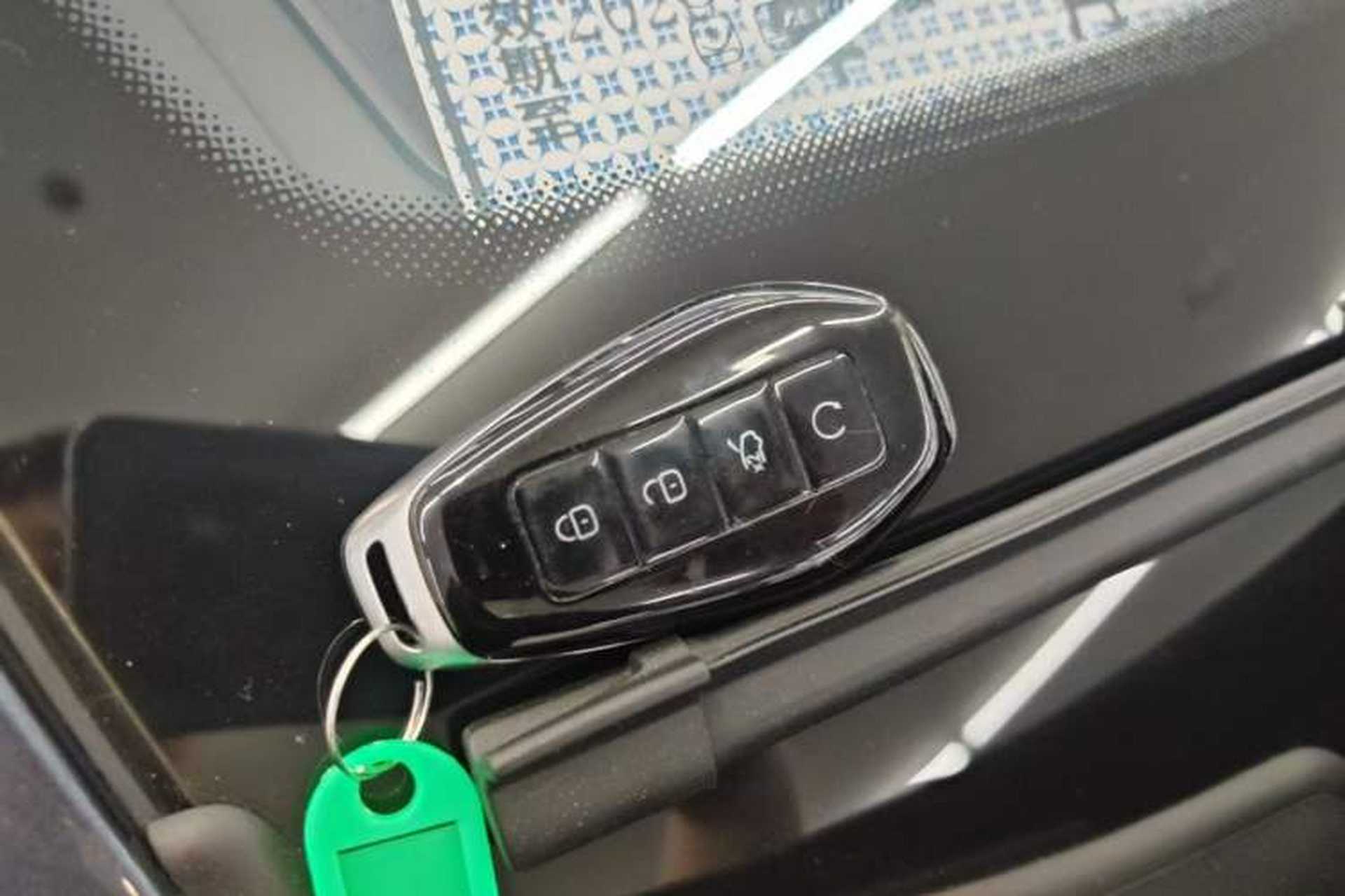 Used Denza Z9 2024 1100 km Four-Wheel Drive Max Version Vehicle Key