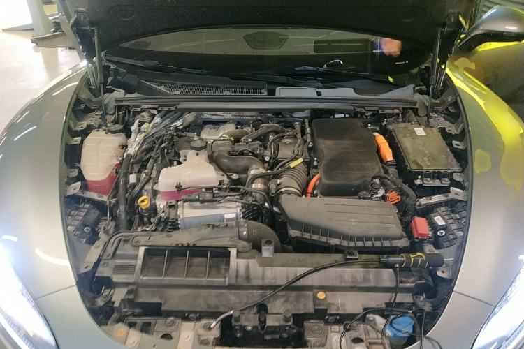 Used Denza Z9 2024 1100 km Four-Wheel Drive Max Version Engine Bay