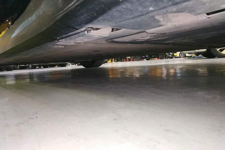 Used Denza Z9 2024 1100 km Four-Wheel Drive Max Version Left Side Sill
