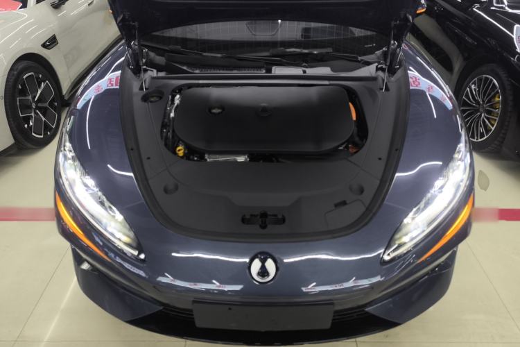 Used Denza Z9 2024 1100 km Four-Wheel Drive Max Version Engine Bay