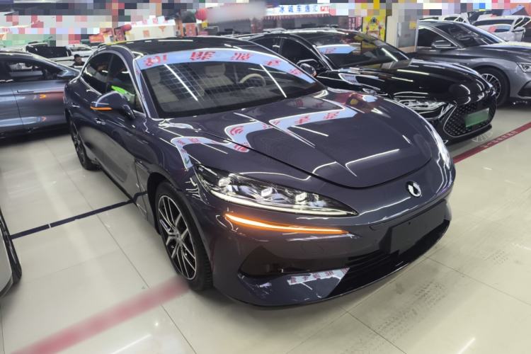 Used Denza Z9 2024 1100 km Four-Wheel Drive Max Version Exterior 1
