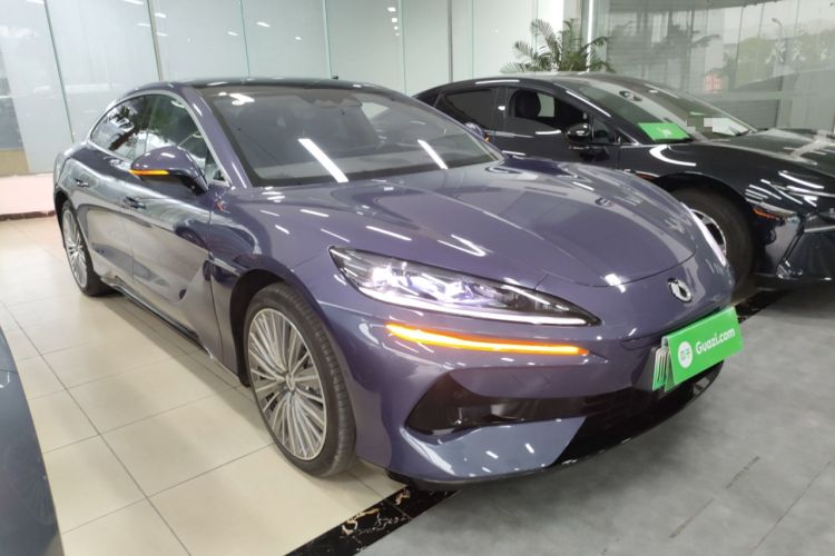 Used Denza Z9 2024 1100 km All-Wheel-Drive Ultra Version Exterior 1