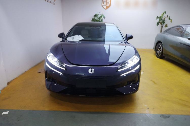 Used Denza Z9 2024 1100 km Four-Wheel Drive Max Version Front