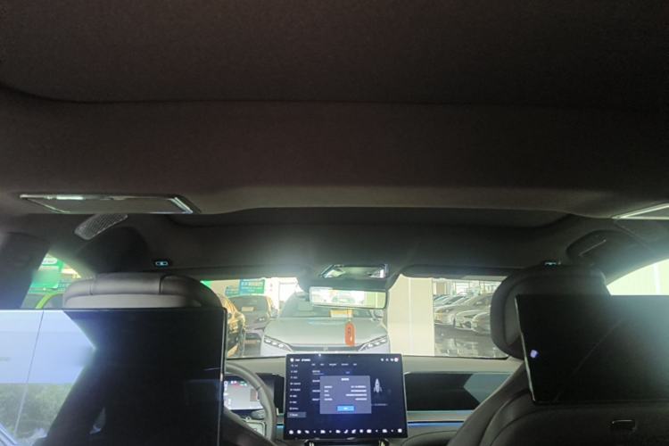 Used Denza Z9 2024 1100 km All-Wheel-Drive Ultra Version Headliner