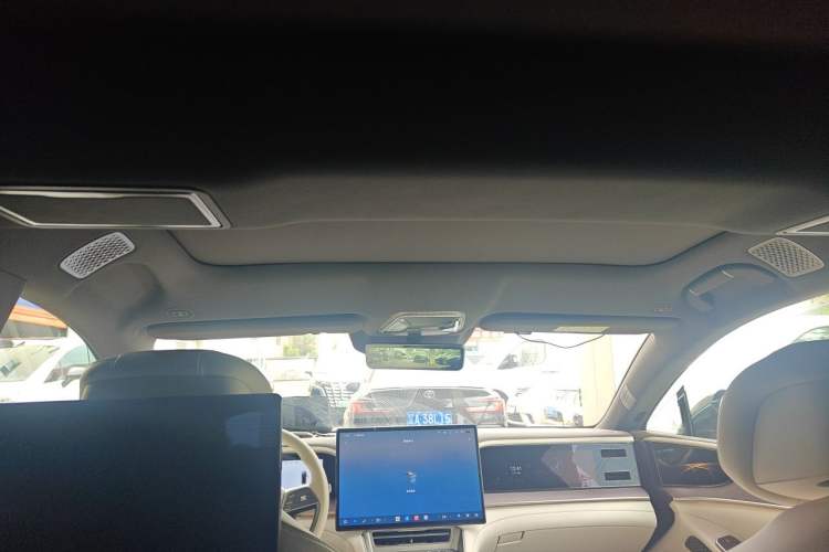 Used Denza Z9 2024 1100 km All-Wheel-Drive Ultra Version Headliner