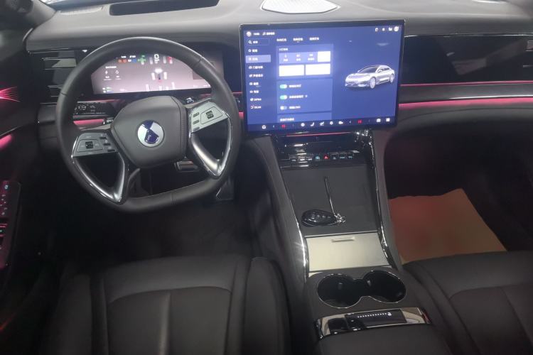 Used Denza Z9 2024 1100 km Four-Wheel Drive Max Version Interior 2