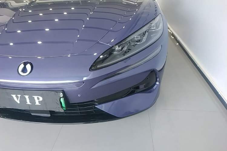 Used Denza Z9 2024 1100 km All-Wheel-Drive Ultra Version Left Front Headlight