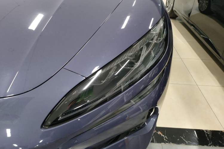 Used Denza Z9 2024 1100 km All-Wheel-Drive Ultra Version Left Front Headlight