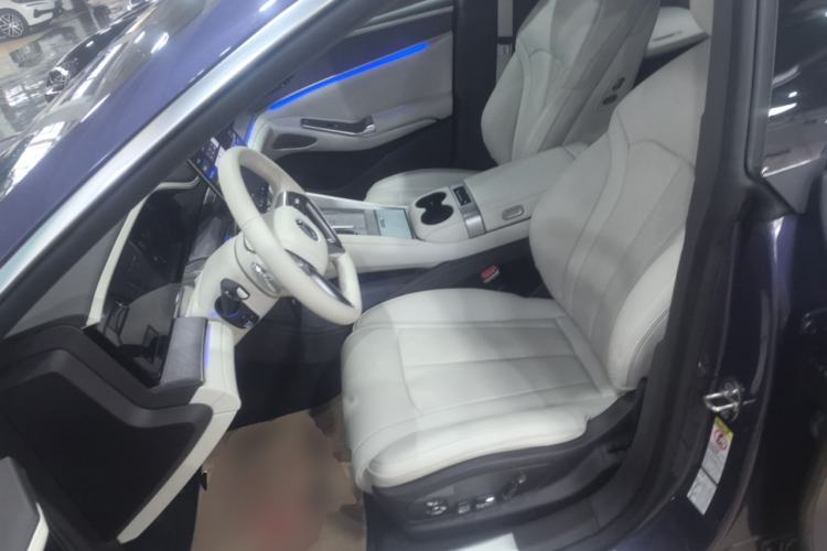 Used Denza Z9 2024 1100 km Four-Wheel Drive Max Version Left Front Seat
