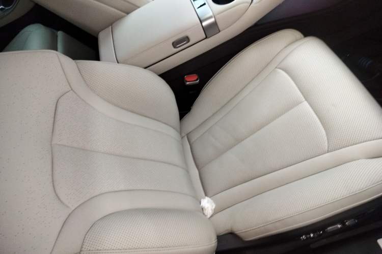 Used Denza Z9 2024 1100 km Four-Wheel Drive Max Version Right Front Seat