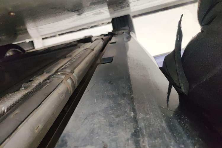 Used Denza Z9 2024 1100 km Four-Wheel Drive Max Version Right Side Sill