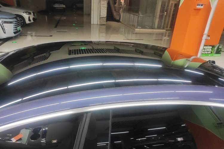 Used Denza Z9 2024 1100 km Four-Wheel Drive Max Version Roof