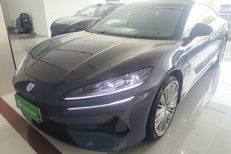 Used Denza Z9 2024 1100 km All-Wheel-Drive Ultra Version Guazi used car, China used car export, Used car for sale, Used cars, Cheapest cars for sale