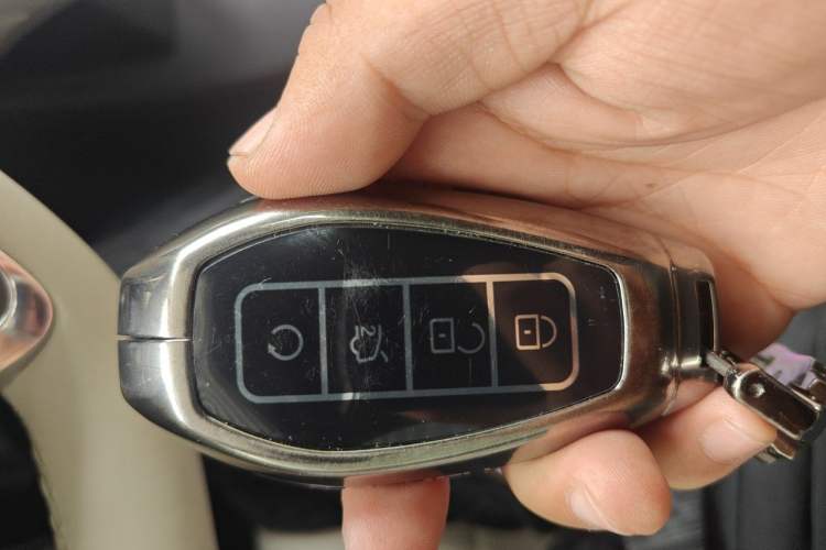 Used Denza Z9 2024 1100 km All-Wheel-Drive Ultra Version Vehicle Key
