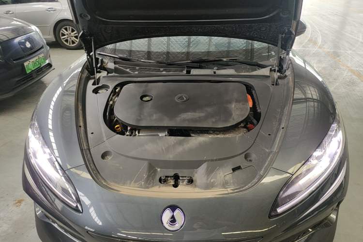 Used Denza Z9 2024 1100 km Four-Wheel Drive Max Version Engine Bay