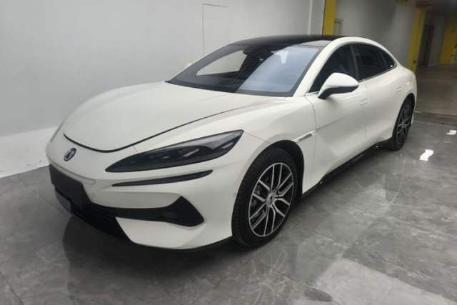 Used Denza Z9 2024 1100 km Four-Wheel Drive Max Version