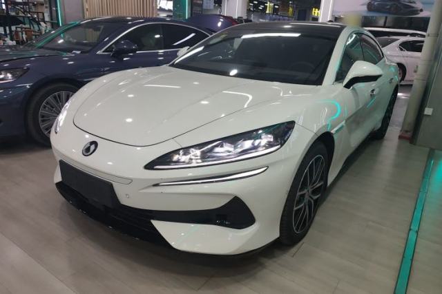 Used Denza Z9 2024 1100 km Four-Wheel Drive Max Version