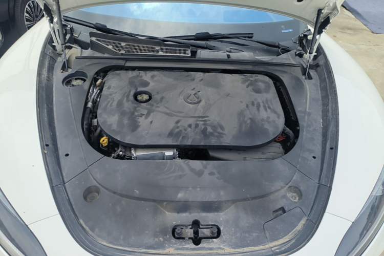 Used Denza Z9 2024 1100 km Four-Wheel Drive Max Version Engine Bay