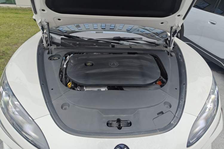 Used Denza Z9 2024 1100 km All-Wheel-Drive Ultra Version Engine Bay