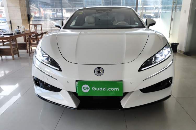 Used Denza Z9 2024 630 km All-Wheel Drive Max Version Exterior 1
