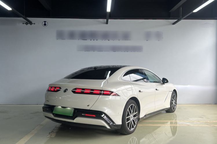 Used Denza Z9 2024 1100 km Four-Wheel Drive Max Version Exterior 2