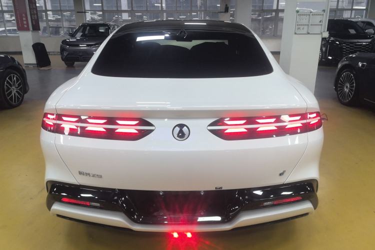 Used Denza Z9 2024 1100 km All-Wheel-Drive Ultra Version Exterior 4