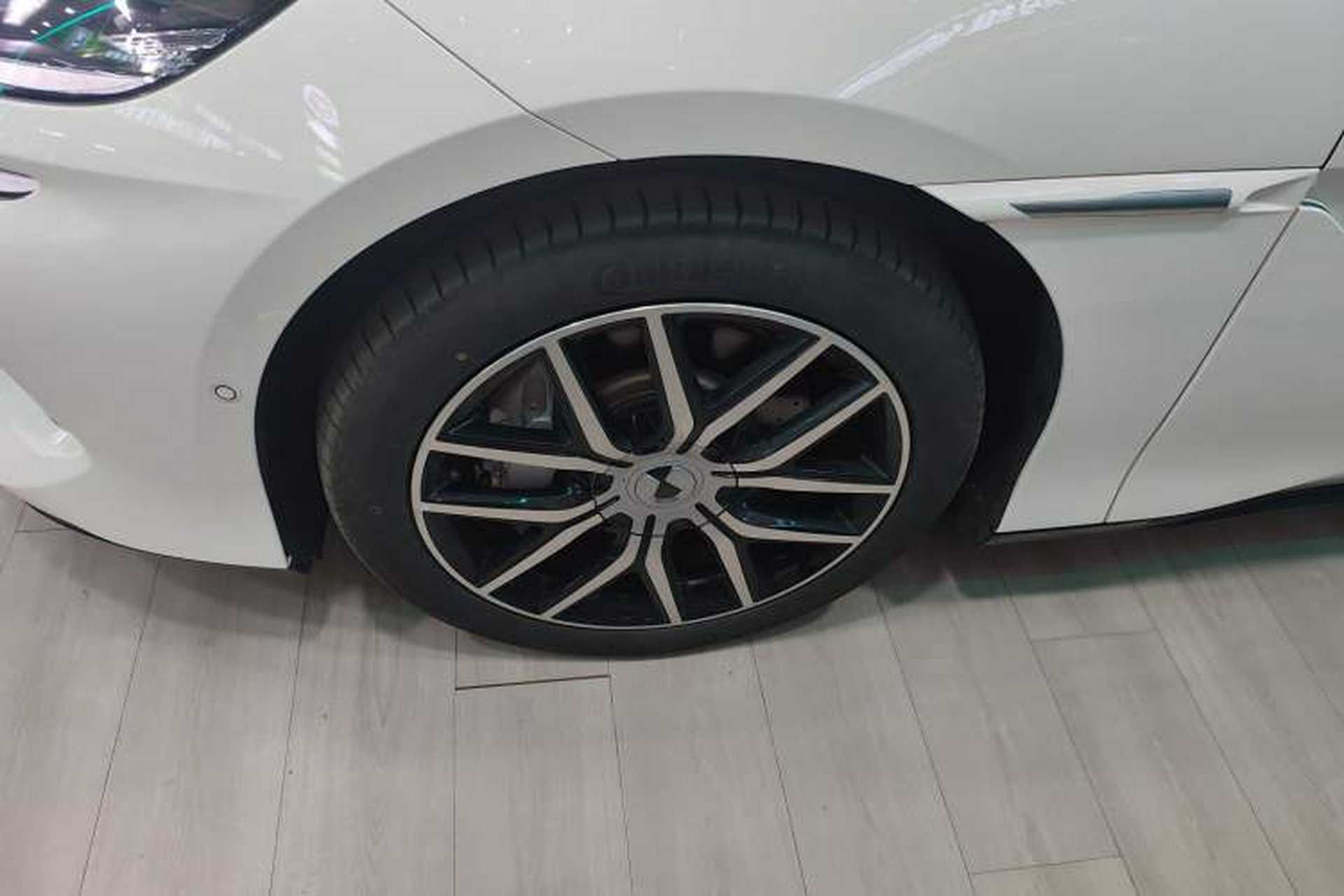 Used Denza Z9 2024 1100 km Four-Wheel Drive Max Version Exterior 4