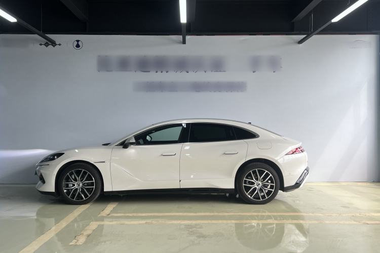 Used Denza Z9 2024 1100 km Four-Wheel Drive Max Version Exterior 4