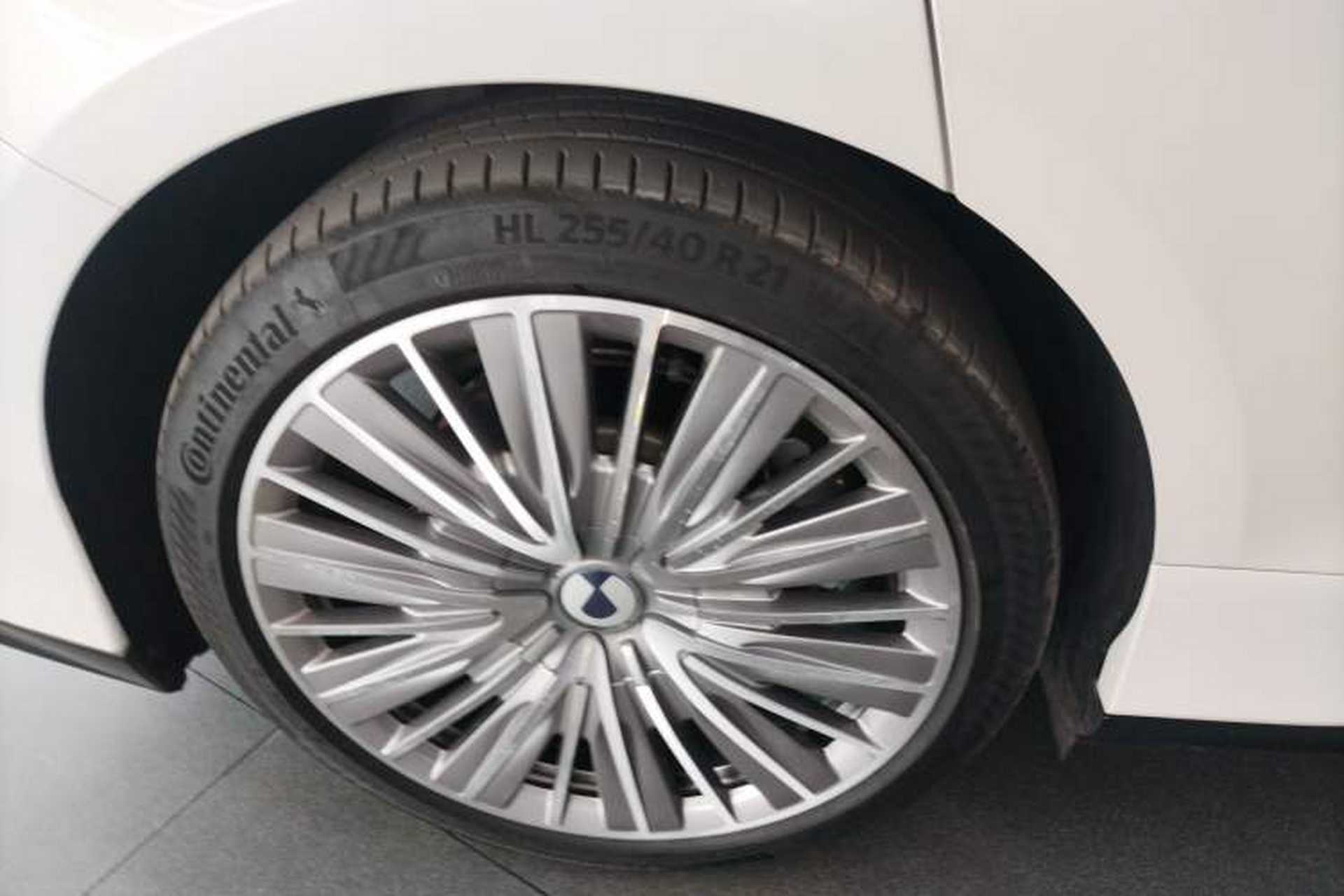 Used Denza Z9 2024 1100 km All-Wheel-Drive Ultra Version Exterior 5