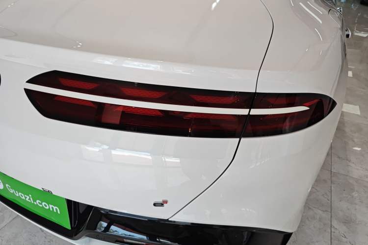 Used Denza Z9 2024 1100 km Four-Wheel Drive Max Version Exterior 6