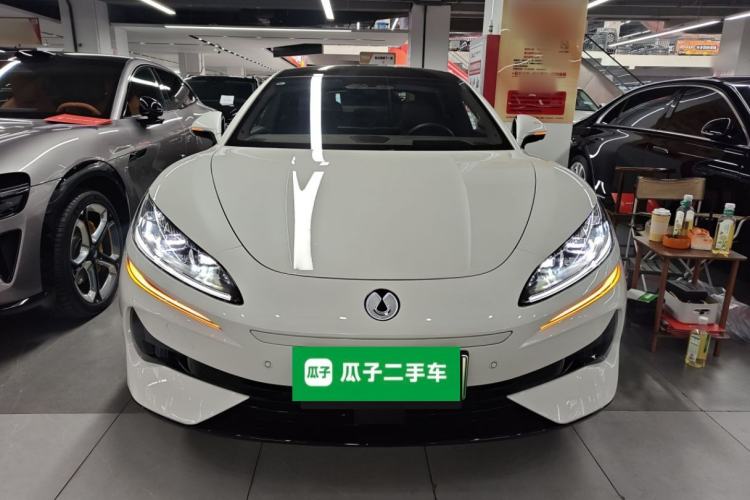 Used Denza Z9 2024 1100 km Four-Wheel Drive Max Version Front