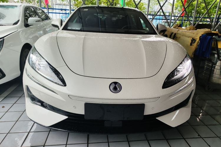 Used Denza Z9 2024 1100 km Four-Wheel Drive Max Version Front