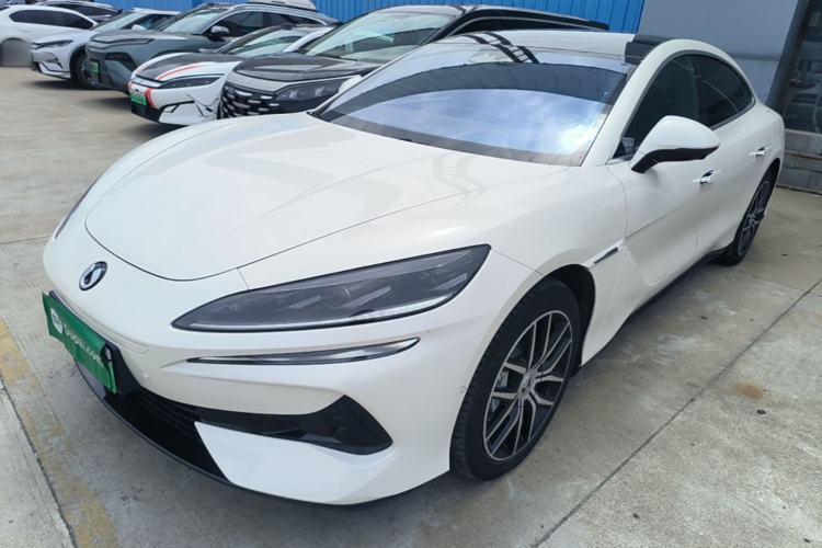 Used Denza Z9 2024 1100 km Four-Wheel Drive Max Version Guazi used car, China used car export, Used car for sale, Used cars, Cheapest cars for sale