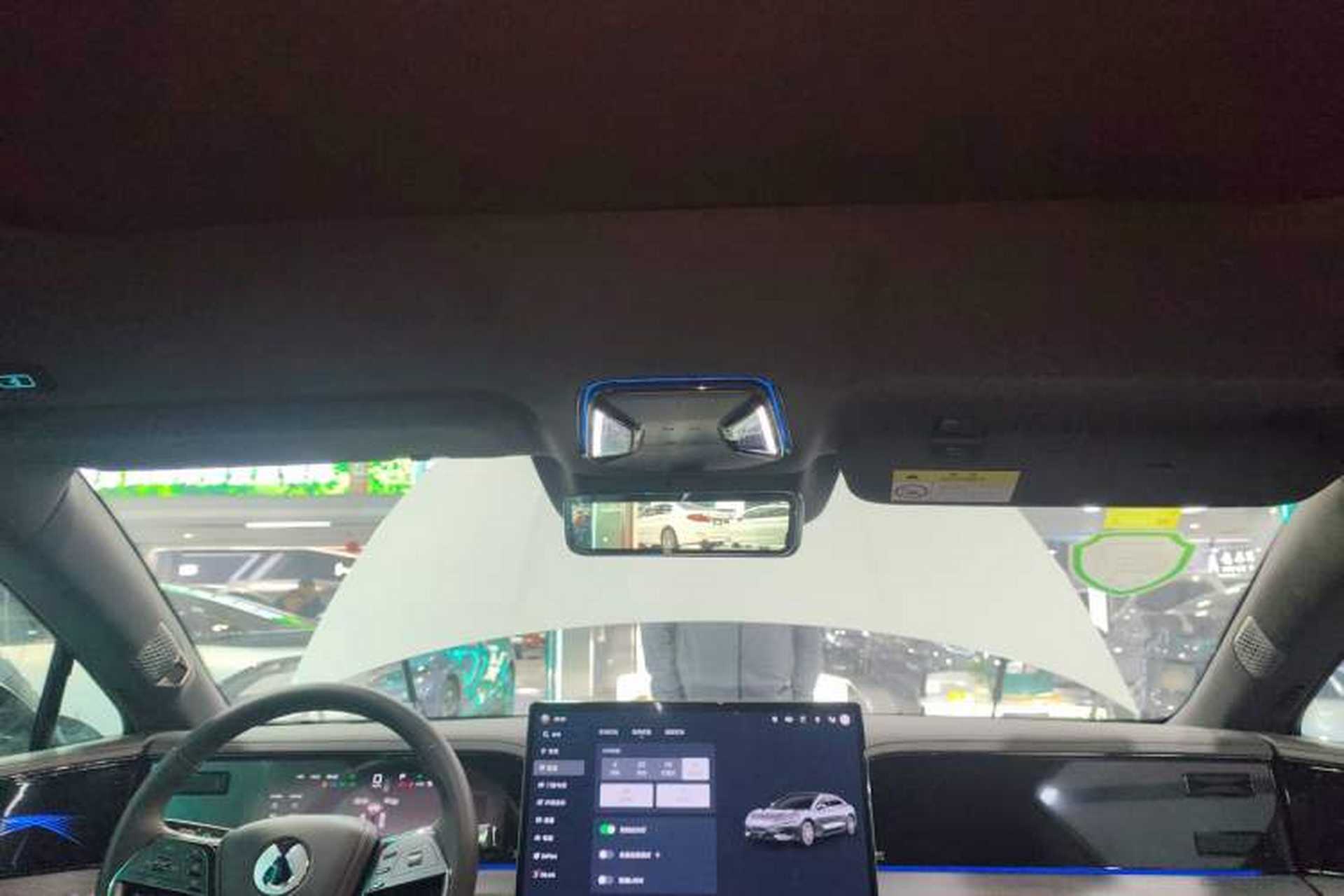 Used Denza Z9 2024 1100 km Four-Wheel Drive Max Version Headliner