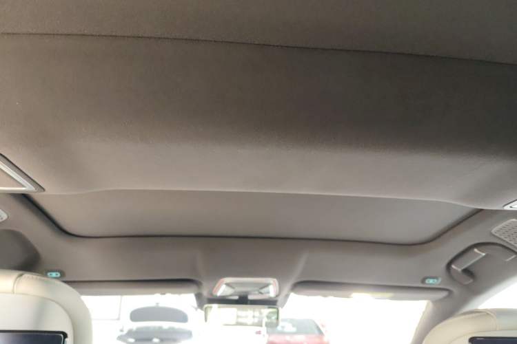 Used Denza Z9 2024 630 km All-Wheel Drive Max Version Headliner