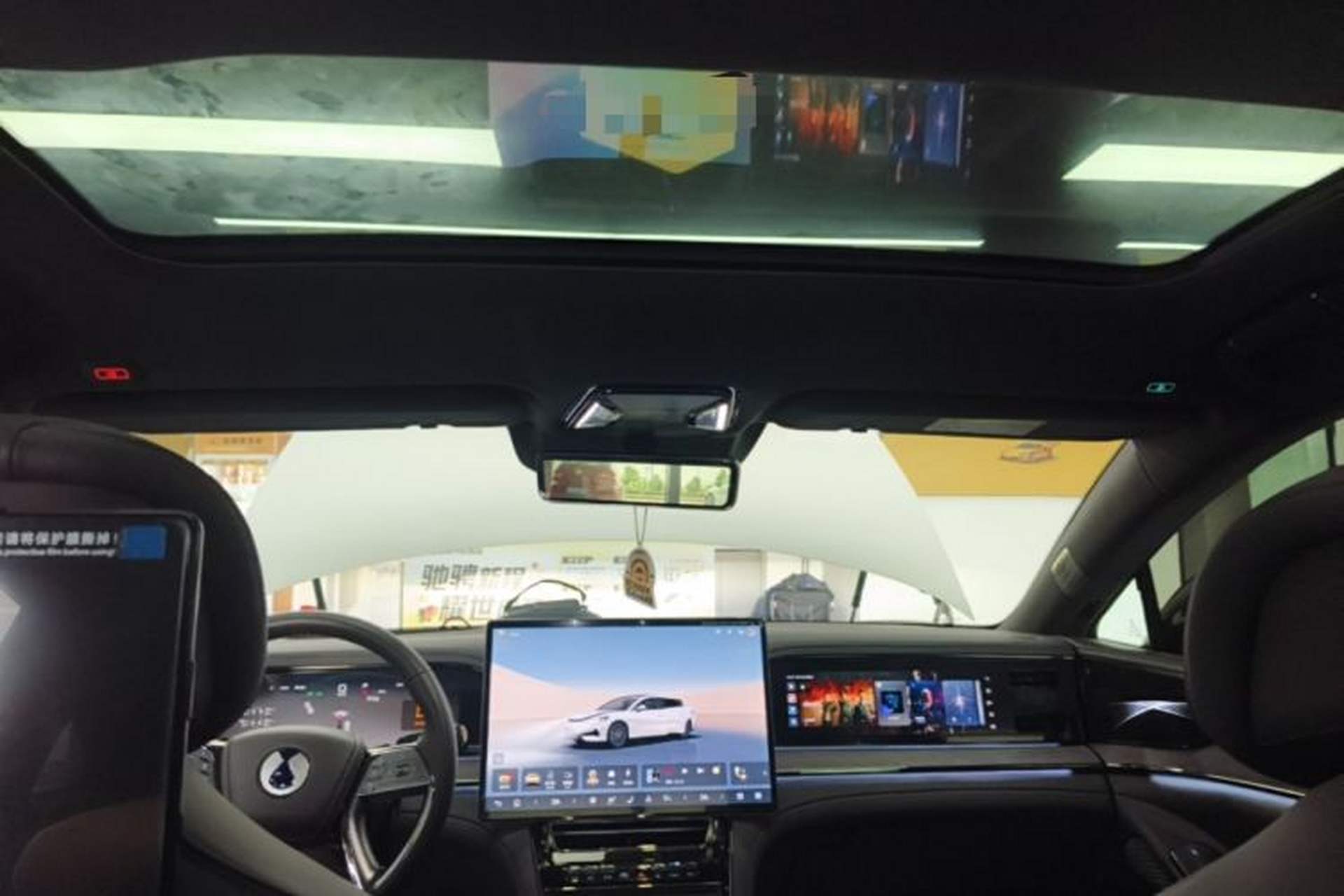 Used Denza Z9 2024 1100 km All-Wheel-Drive Ultra Version Headliner