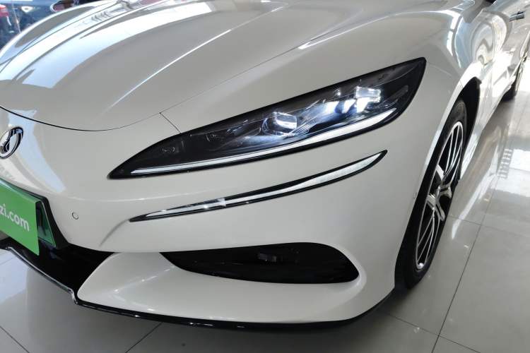 Used Denza Z9 2024 630 km All-Wheel Drive Max Version Left Front Headlight
