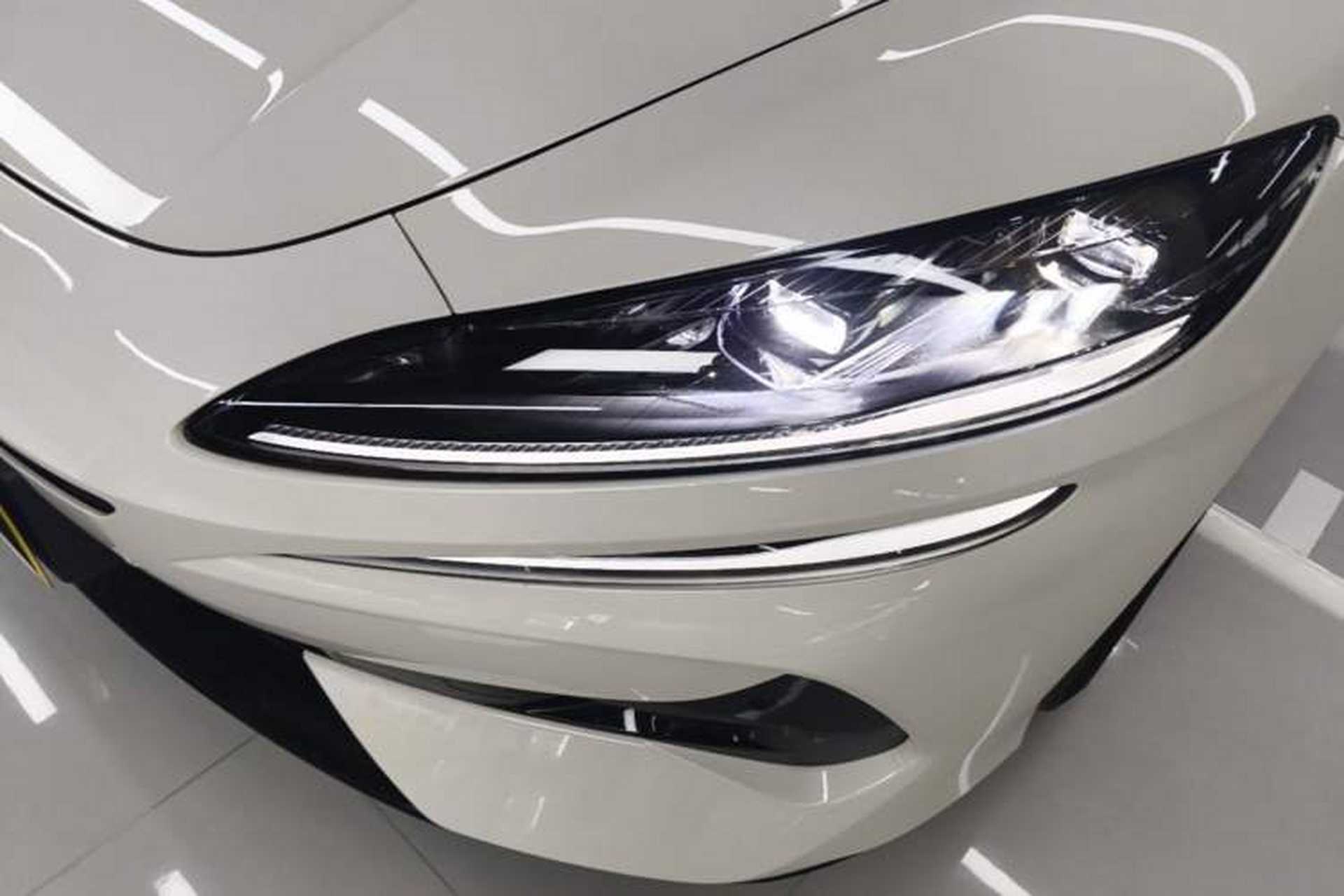 Used Denza Z9 2024 1100 km All-Wheel-Drive Ultra Version Left Front Headlight