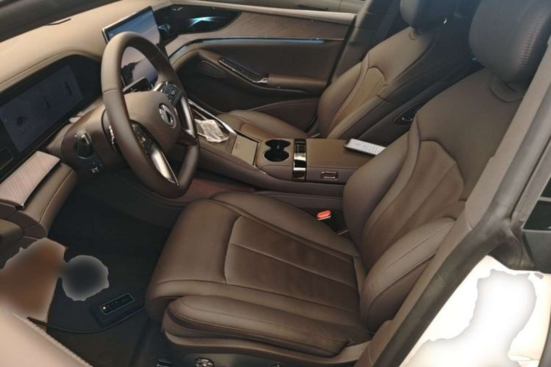 Used Denza Z9 2024 1100 km All-Wheel-Drive Ultra Version Left Front Seat